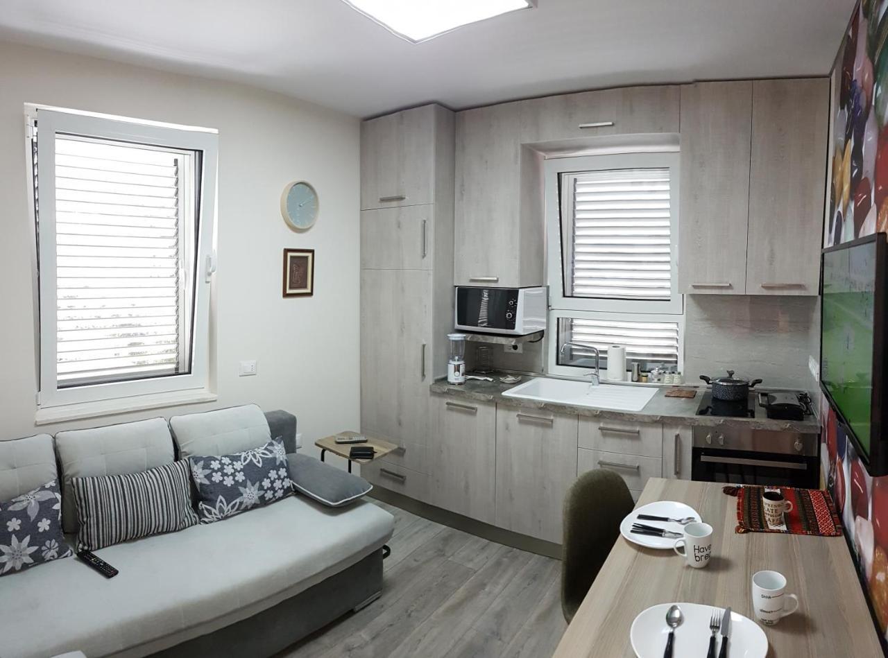 Absolute Blloku Apartment Tirana Exterior foto